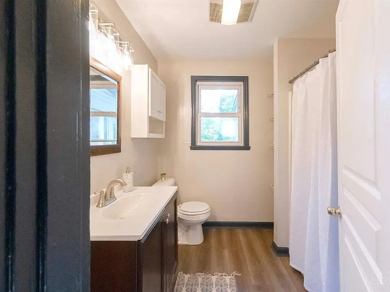 1217 Purcell Ave — Photo 6