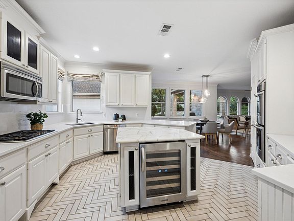 4th image of 10300 James Ryan Way