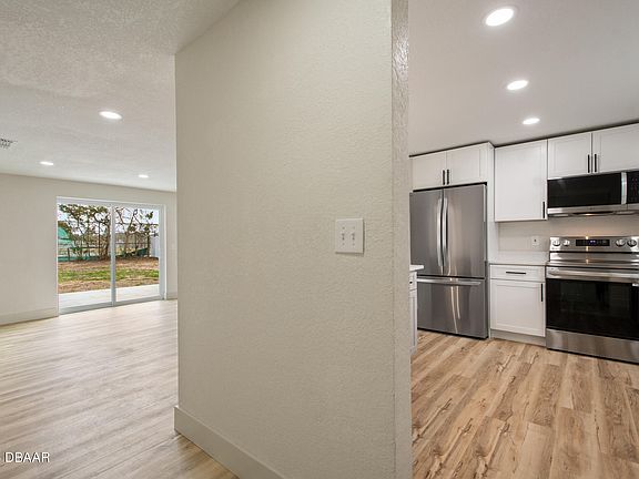 4th image of 156 Bosarvey Dr