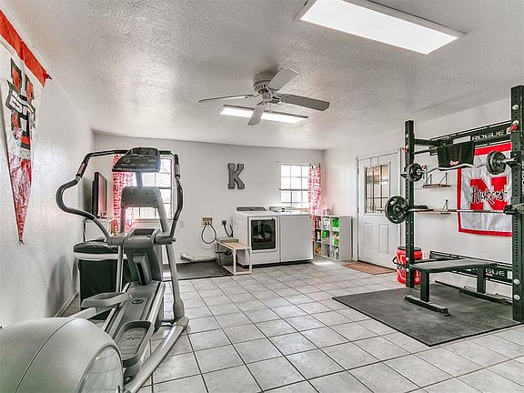 3rd image of 106 Englebretson Ln