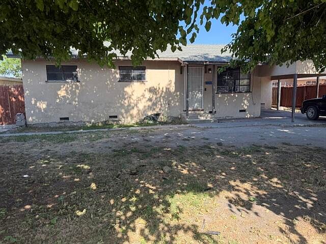 1st image of 1011 Dairy Avenue