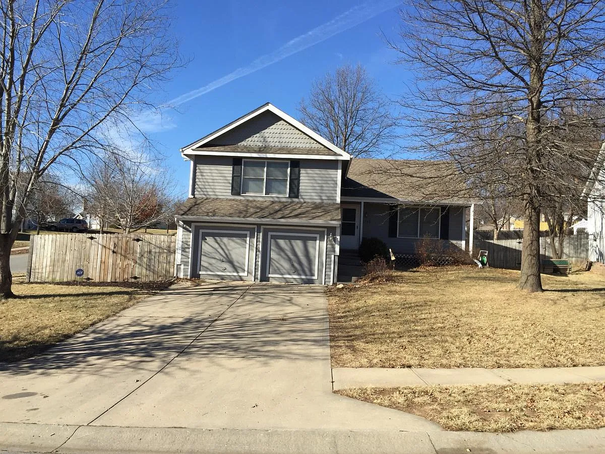 1716 NW 63rd Court — Photo 2