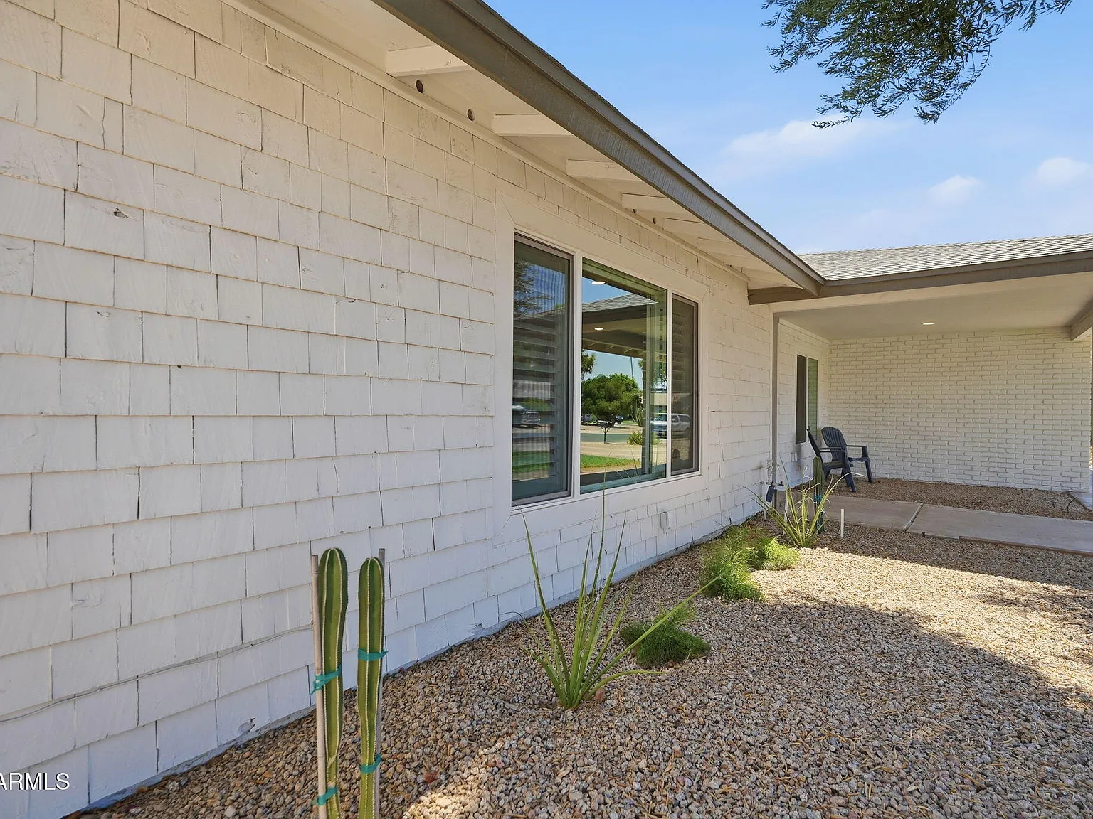 4 bed, 2.0 bath, 2143 sqft, $3,150 — Photo 4