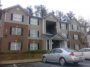 7104 Fairington Ridge Cir, Lithonia, GA 30038