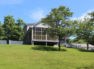 230 Johnson Ln, Rocky Top, TN 37769