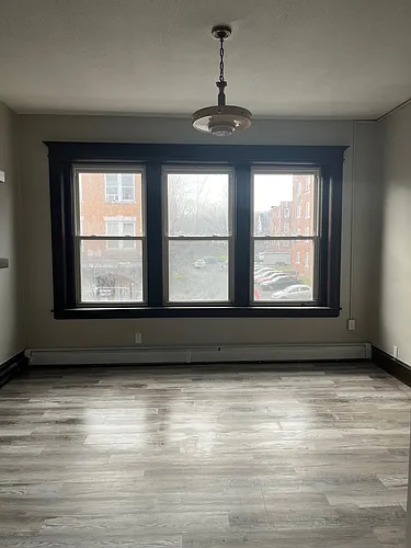 844-850ZOIN Park St #2E Photo 1