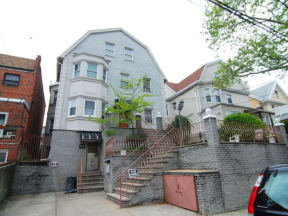 1st image of 118 Bay 11 St