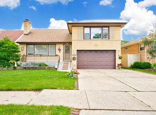 1907 Kensington Ave, Westchester, IL 60154