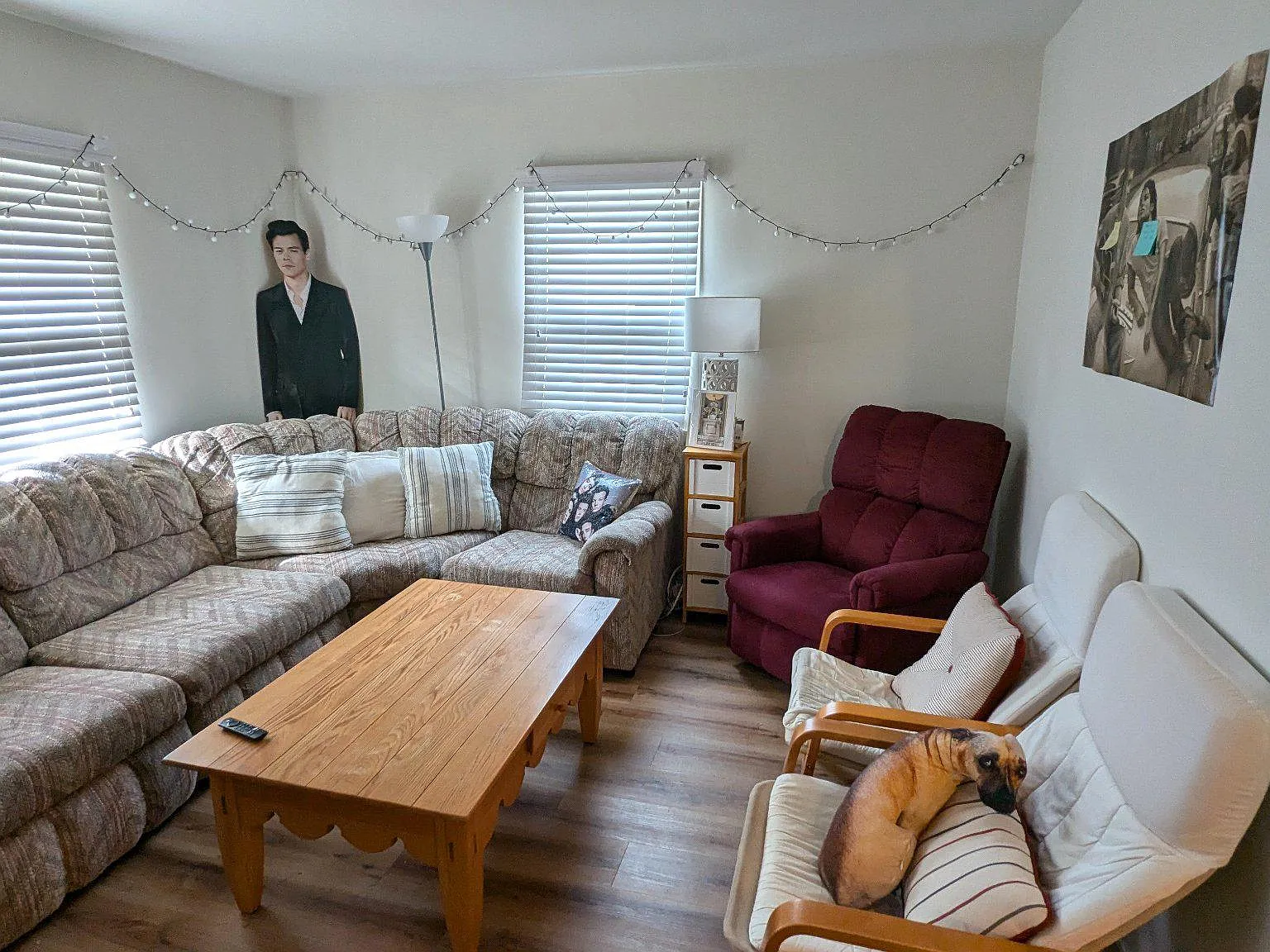 4 bed, 2.0 bath, 1392 sqft, $3,200 — Photo 3