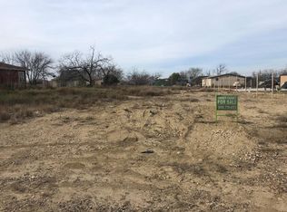 28 Ruela Dr, Eagle Pass, TX 78852