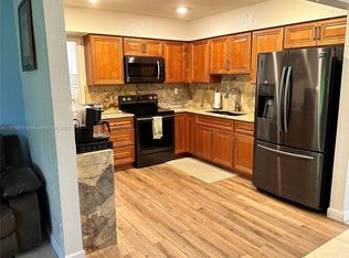 8821 NW 13th St, Pembroke Pines, FL 33024