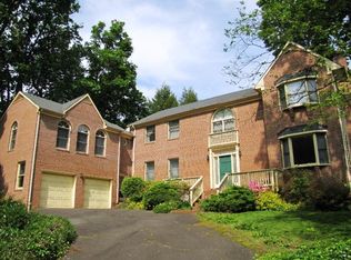 1929 Rockingham St, Mc Lean, VA 22101