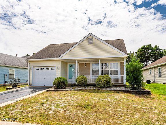 3rd image of 322 Jamaica Boulevard