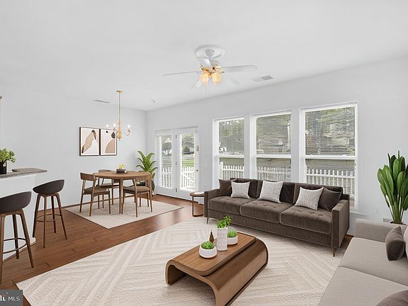 3rd image of 1 Ashland Cir