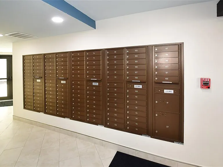 690 Island Way #208 — Photo 31