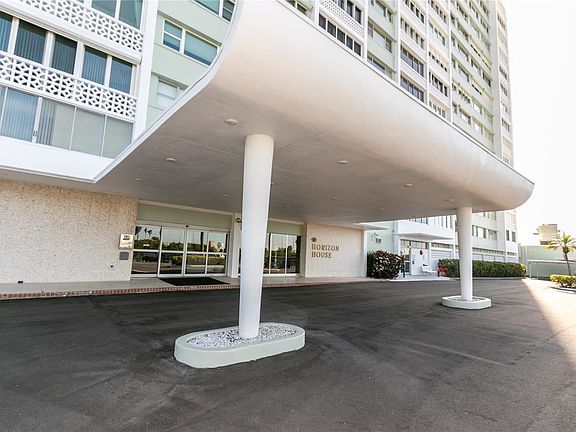 4th image of 31 Island Way APT 607