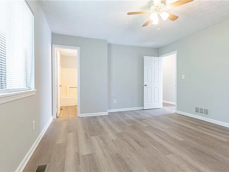 409 Arnold Rd — Photo 16
