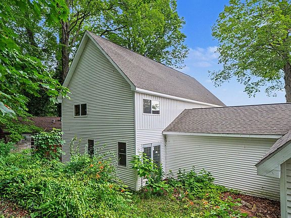5th image of 50756 Garrett Rd