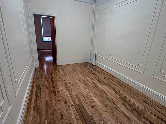 4th image of 1939 Gates Ave APT 1L