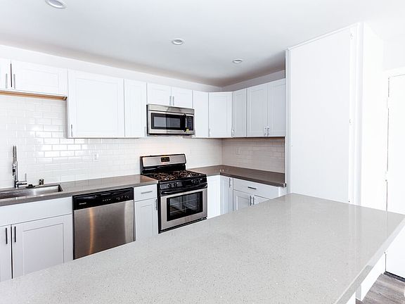 3rd image of 3245 W Avenue 32