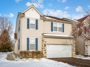 840 Amelia Ct, Grayslake, IL 60030