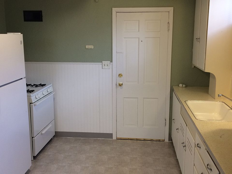1st image of 3904 Harney St APT 5