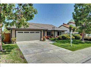 1611 N Willowspring Dr, Encinitas, CA 92024