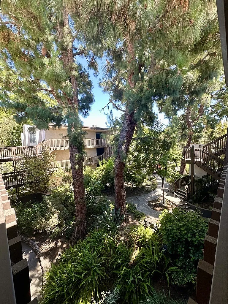 500 S. Oak Knoll, #34 — Photo 4