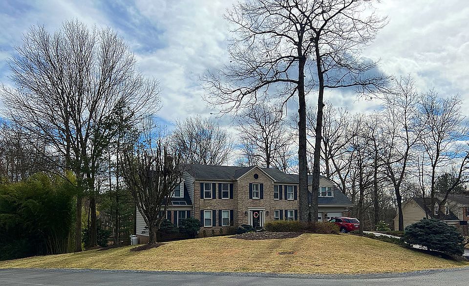 1st image of 11767 Hollyview Dr