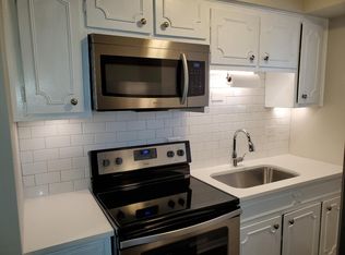 6048 W Pershing Rd #208, Cicero, IL 60804