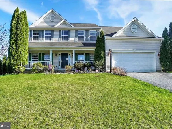 650 Clydesdale Dr, York, PA 17402