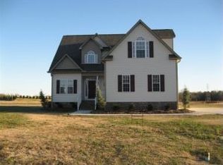 3812 Barnsdale Dr, Wade, NC 28395