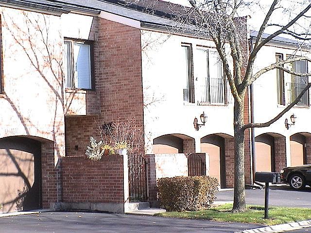 1st image of 19W276 Palace Green Ln #276