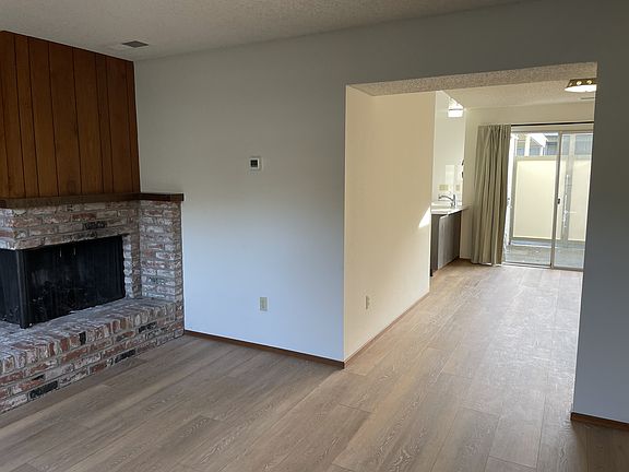 3rd image of 121 Oliva Ct #A
