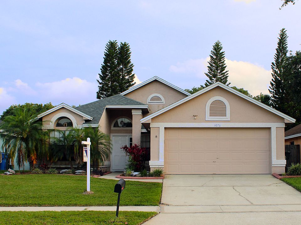 1st image of 1076 Manigan Ave