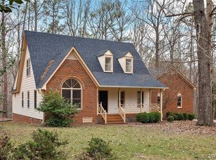 1955 Huguenot Hundred Dr, Midlothian, VA