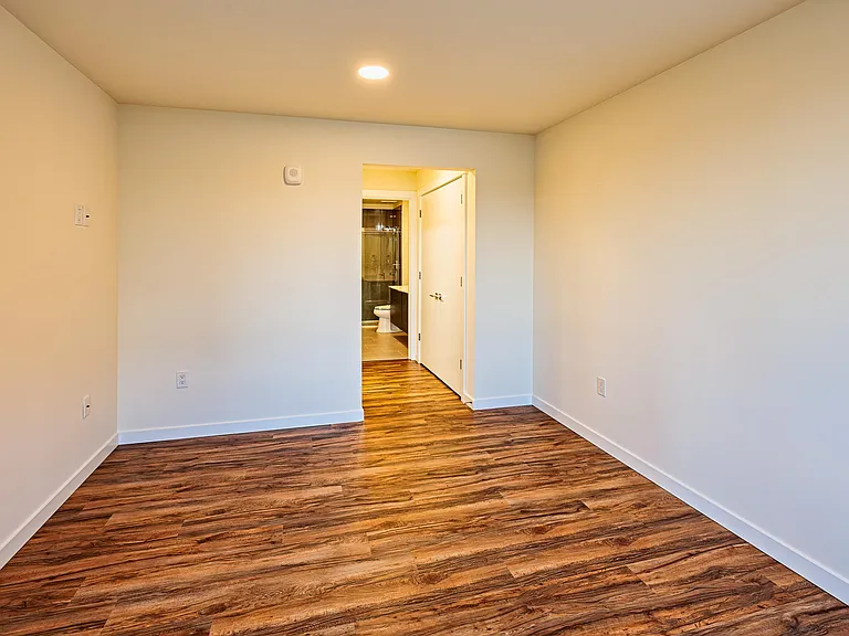9040 NE Juanita Dr #303 — Photo 7