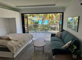4633 Avenida Isla Verde Castillo Del Mnr, Carolina, PR 00979