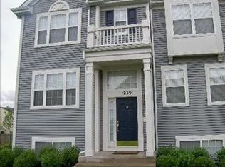 1239 Driftwood Ln, Hampshire, IL 60140