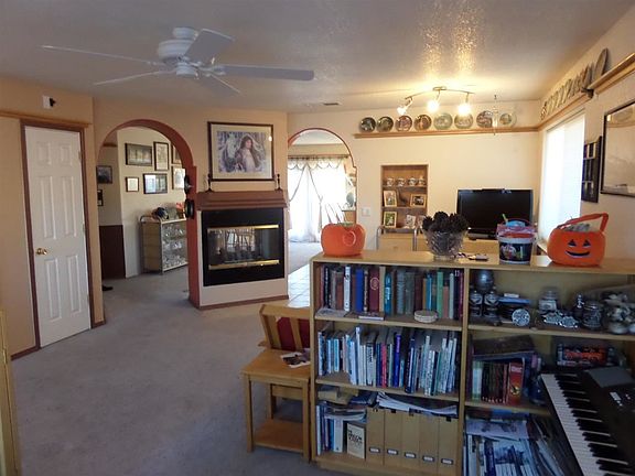 3rd image of 1832 Blue Spruce Dr
