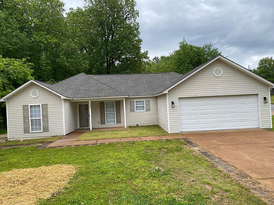 1st image of 161 Woodgrove Dr