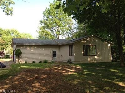 2nd image of 2832 Lynne Rd