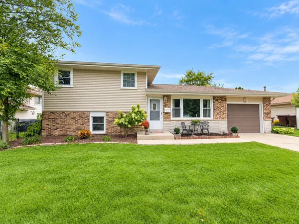 16742 Olcott Ave, Tinley Park, IL 60477