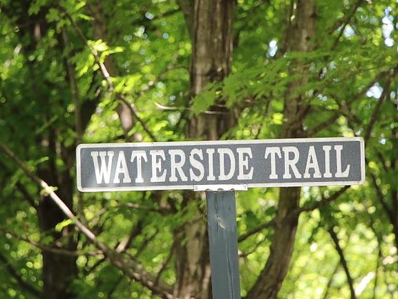 2nd image of 23 Waterside Trl