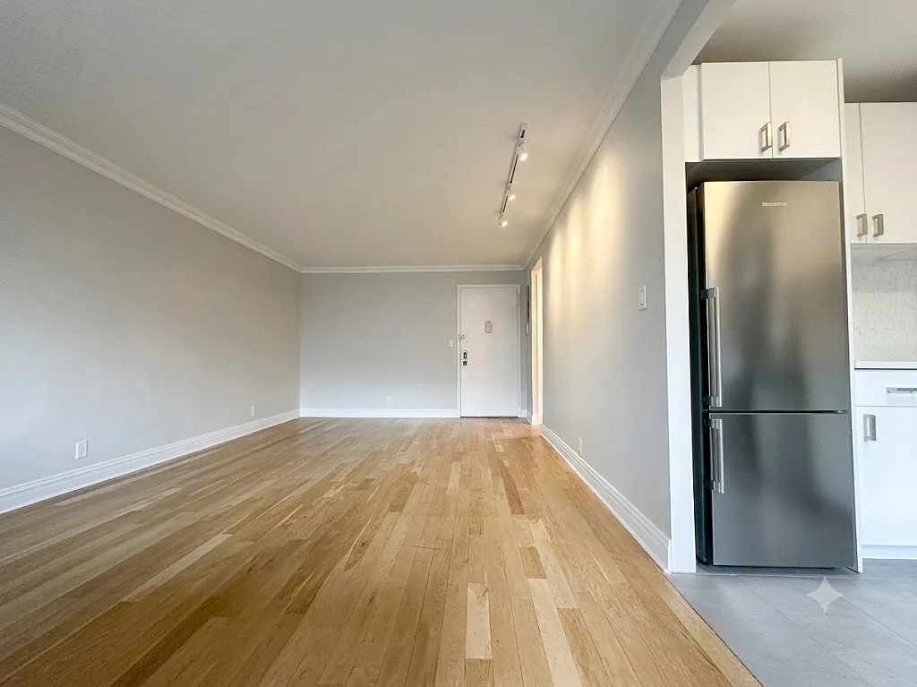 135 West 96th Street — Photo 4