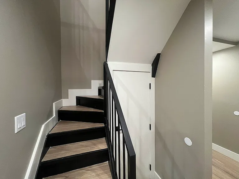 2909 Avenue D #1A — Photo 9