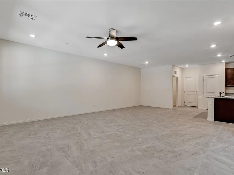 2620 Ercolano St — Photo 5