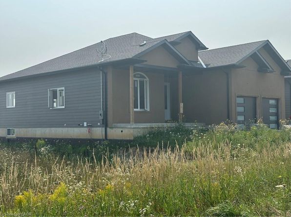 215 Forler St, West Grey, ON N0G 2M0