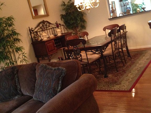 5th image of 137 Teapot Ct