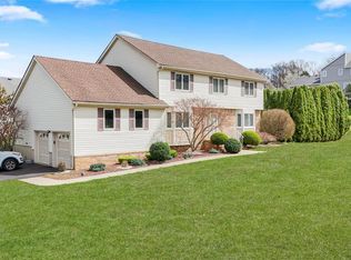 415 Spotswood Englishtown Rd, Monroe Township, NJ 08831